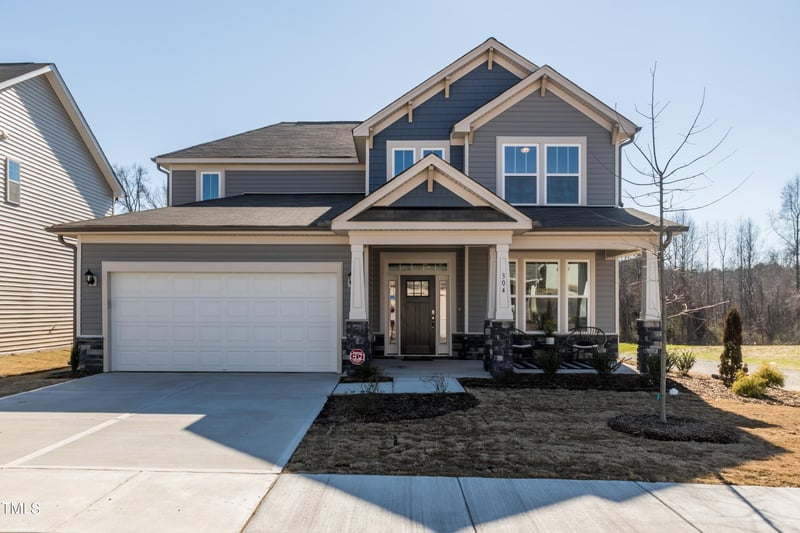53 Shelby Meadow Ln, Angier, NC 27501