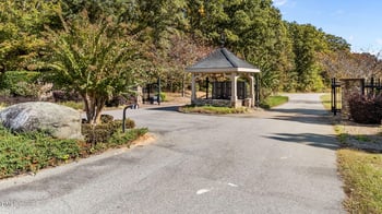 53 Stonewood Loop Ln, Henderson, NC 27537