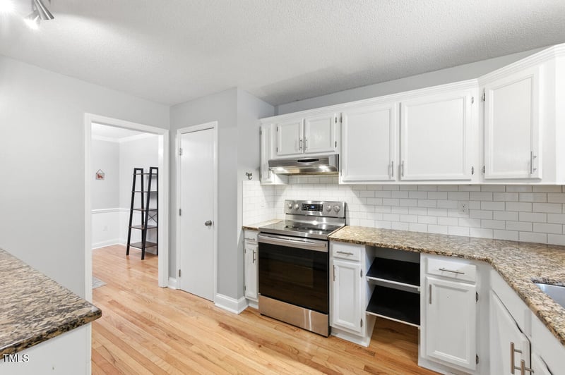 53 Willow Bridge Dr, Durham, NC 27707
