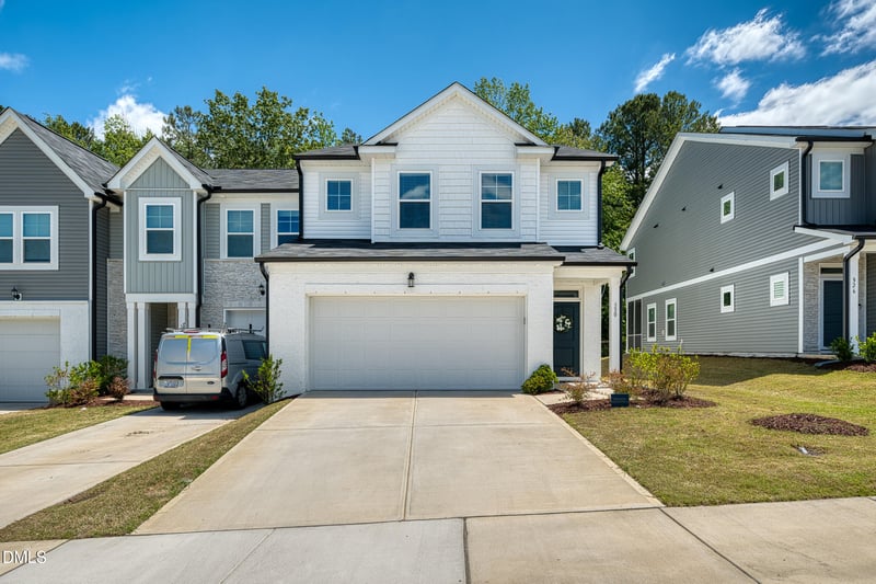 530 Barrington Row Ave, Zebulon, NC 27597