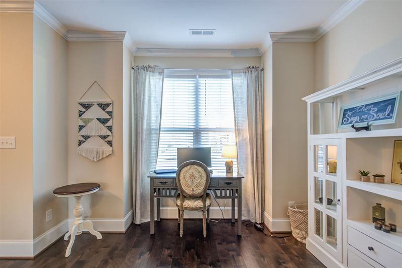 530 Ledbetter Ct, Raleigh, NC 27608