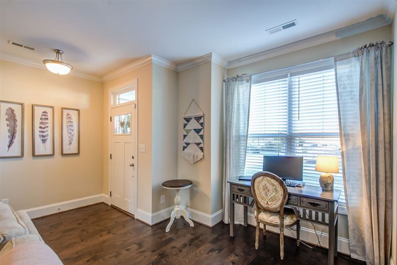 530 Ledbetter Ct, Raleigh, NC 27608