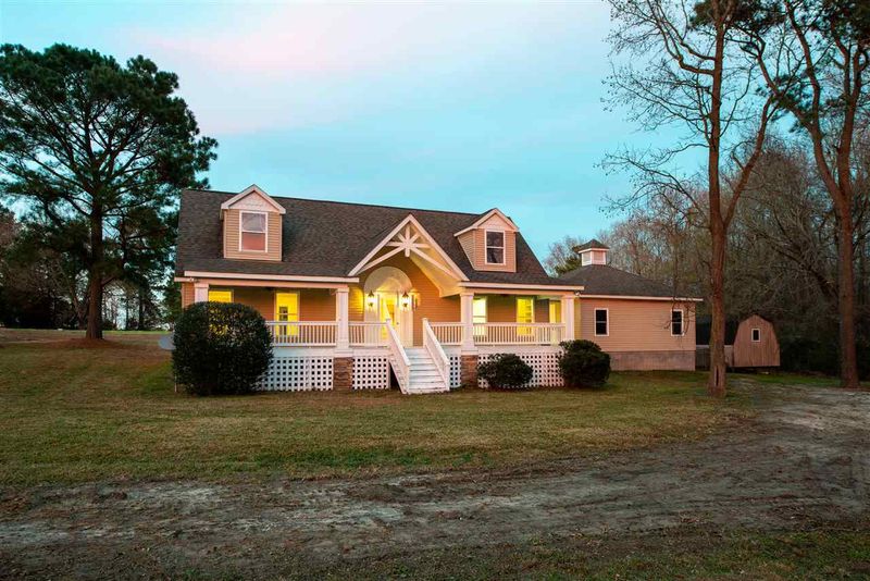 530 S Pleasant Coates Rd, Benson, NC 27504