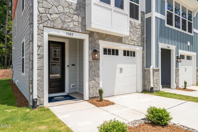 530 Plumleaf Ln, Durham, NC 27703