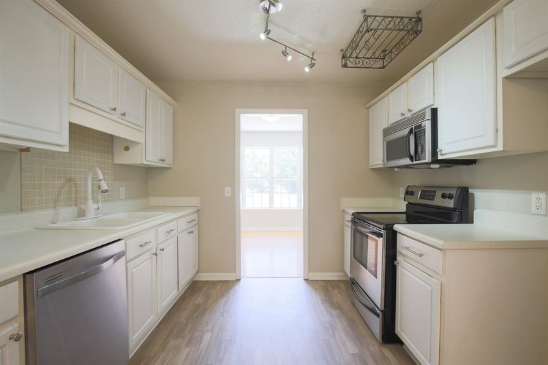 530 Saddle Ridge Dr, Willow Springs, NC 27592
