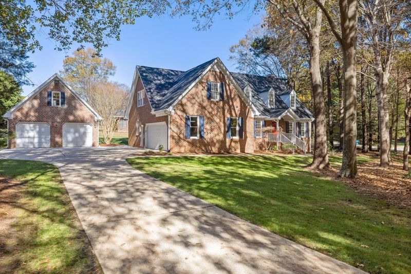 5300 Birchleaf Dr, Raleigh, NC 27606