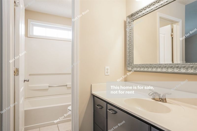 5300 Eagles Landing Dr, Raleigh, NC 27616