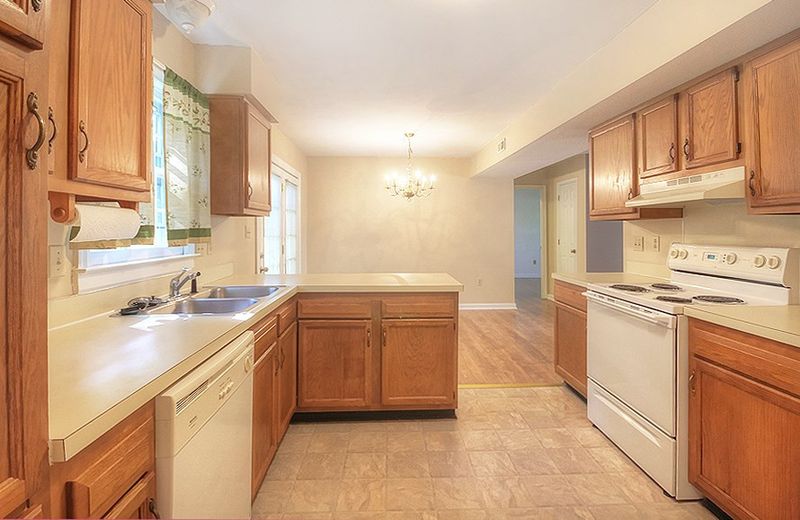 5300 Nesting Ct, Raleigh, NC 27610
