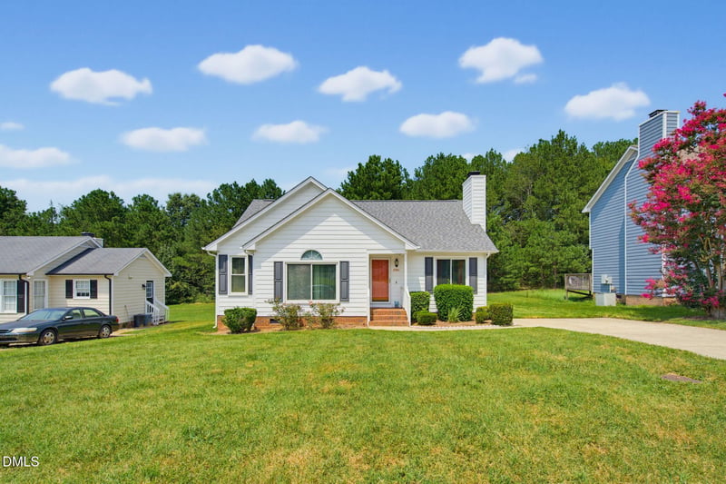 5301 Cottage Bluff Ln, Knightdale, NC 27545