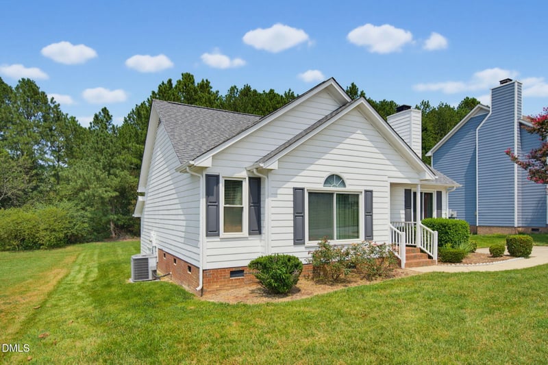 5301 Cottage Bluff Ln, Knightdale, NC 27545