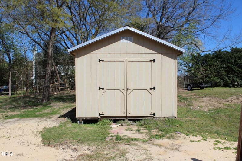 5301 Daleview Dr, Raleigh, NC 27610