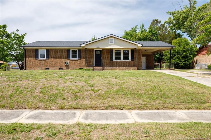 5301 Lowery Ct, Fayetteville, NC 28303