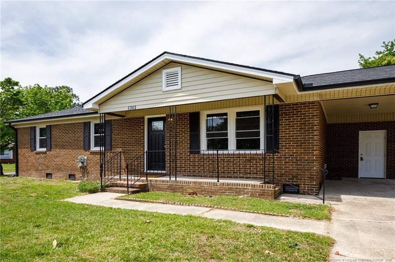 5301 Lowery Ct, Fayetteville, NC 28303
