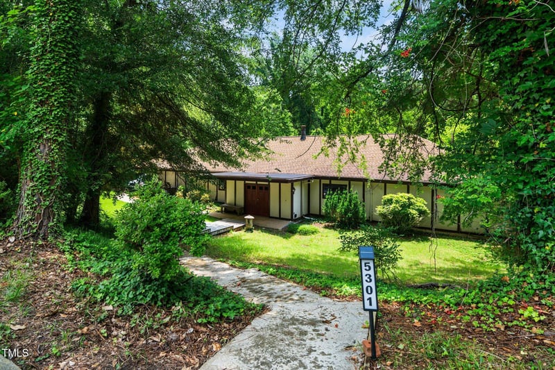 5301 Thayer Dr, Raleigh, NC 27612