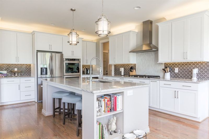 5301 Whitesboro Ct, Holly Springs, NC 27540