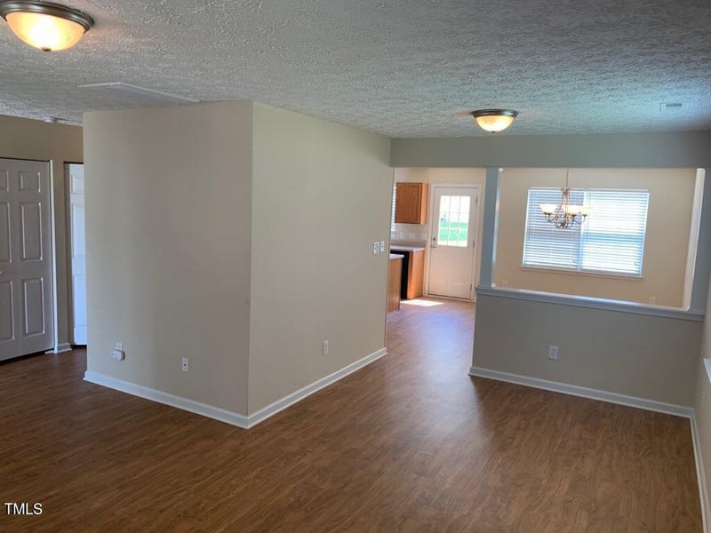 5302 Dilbagh Dr, Durham, NC 27703