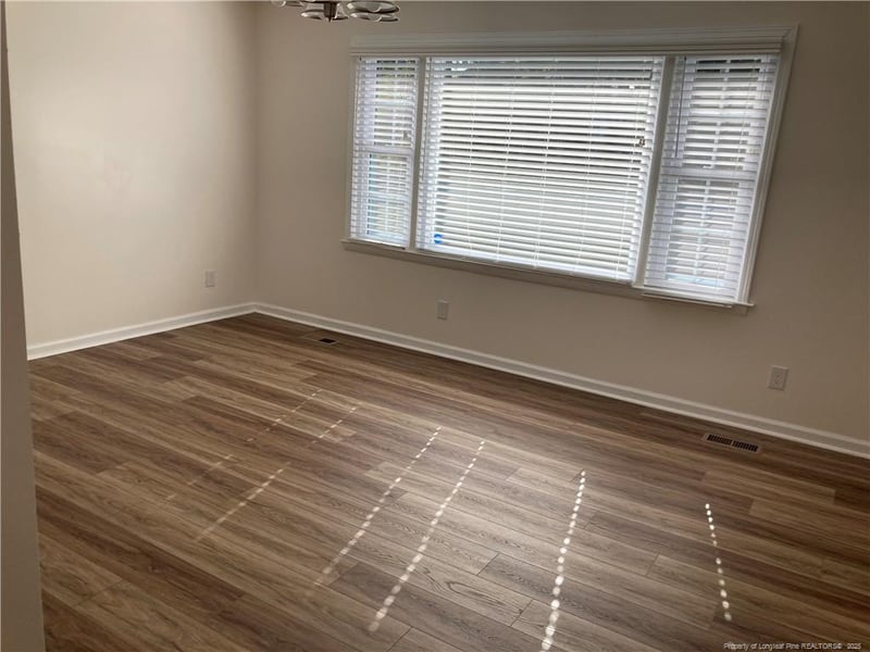 5302 Foxfire Rd, Fayetteville, NC 28303