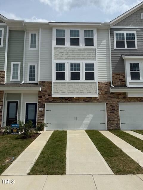 5302 River Reach Dr, Raleigh, NC 27616