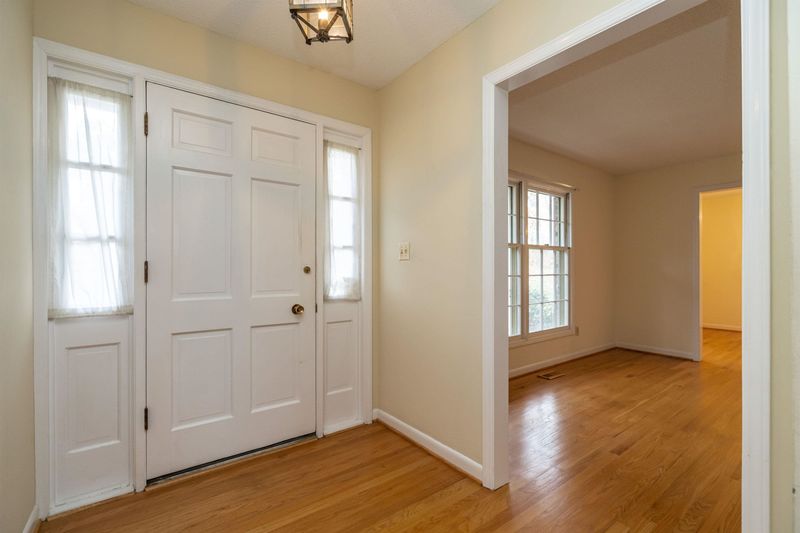 5304 Birch Pl, Raleigh, NC 27609