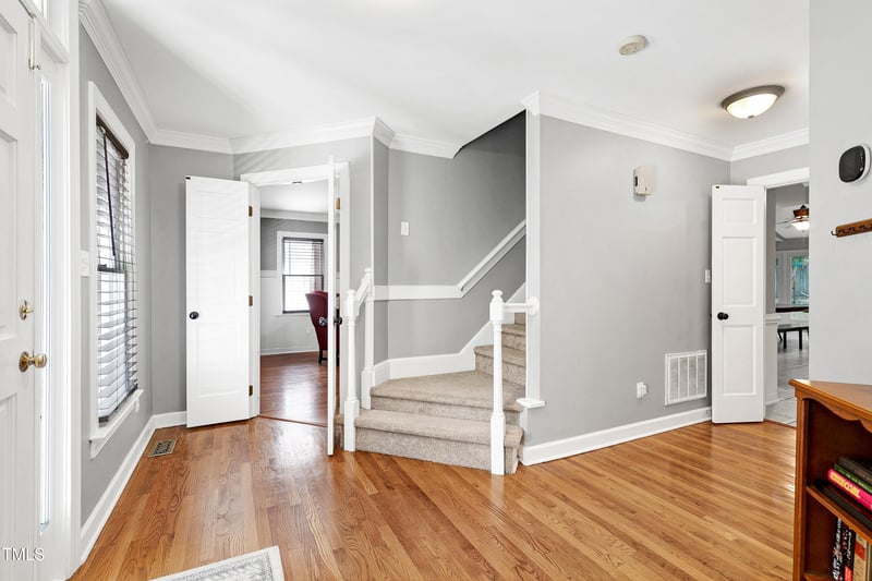 5304 Oaks Dr, Fuquay Varina, NC 27526