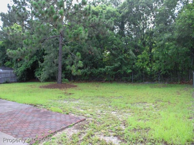 5304 Thackeray Dr, Fayetteville, NC 28306