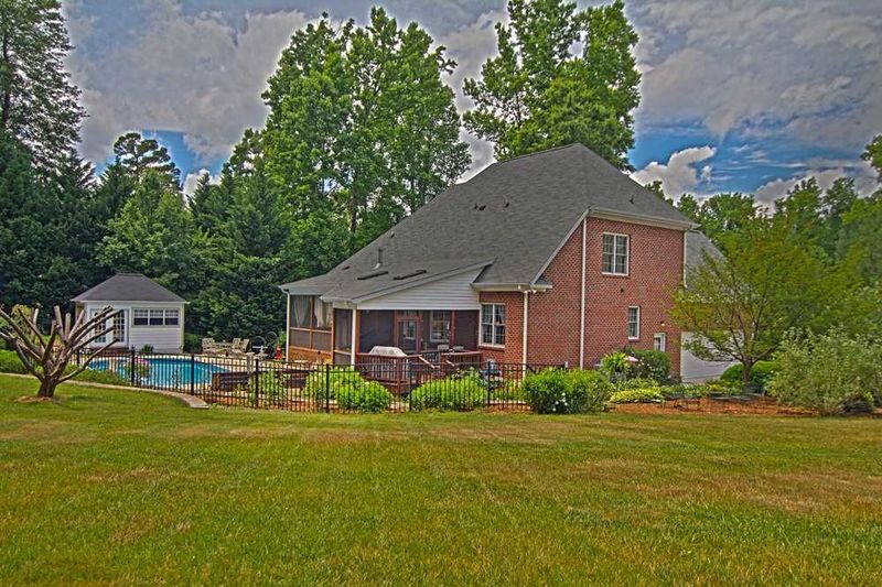 5305 Corbarron Ct, Raleigh, NC 27606