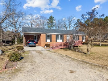 5305 Old Milburnie Rd, Wendell, NC 27591
