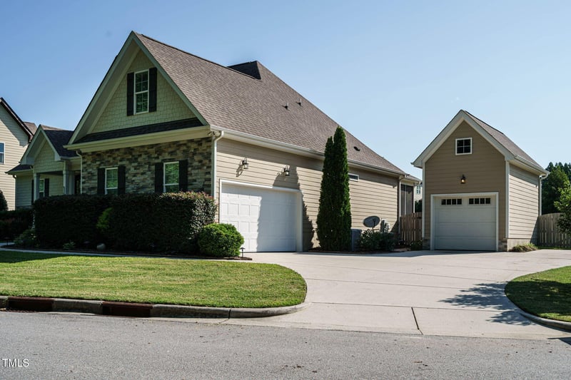 5305 Yorkville Ct, Holly Springs, NC 27540