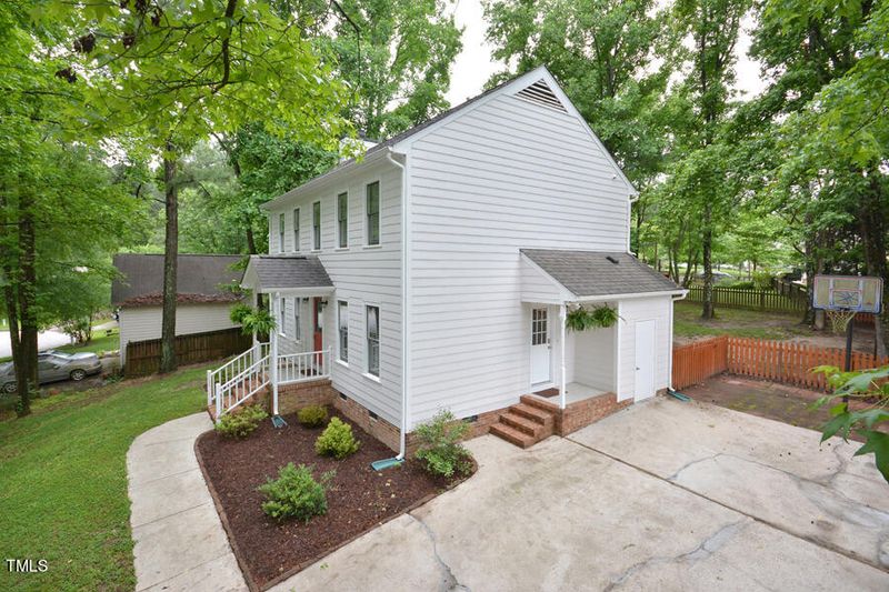 5306 Silkwood Dr, Durham, NC 27713