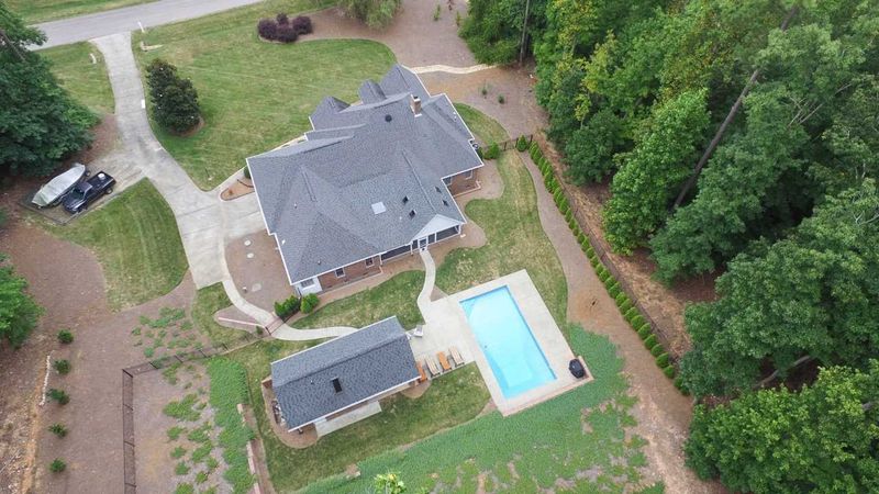 5306 Strathmore Dr, Raleigh, NC 27613