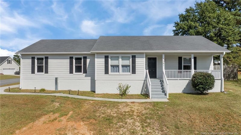 5307 Blanchette St, Hope Mills, NC 28348