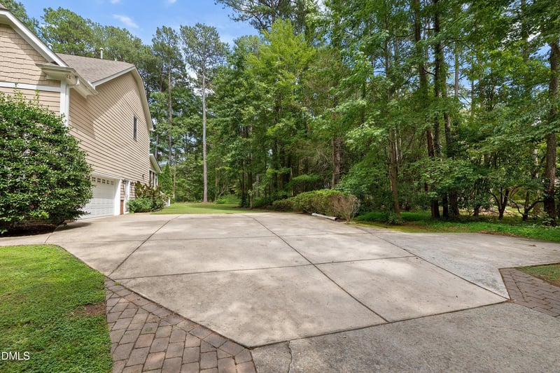 5307 The Dyke Dr, Raleigh, NC 27606