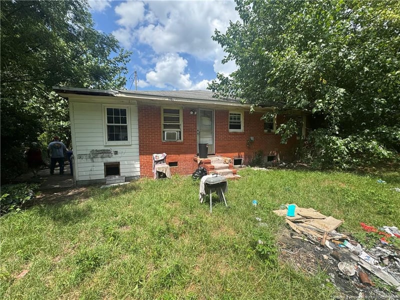 5307 Williamsburgh Dr, Fayetteville, NC 28304
