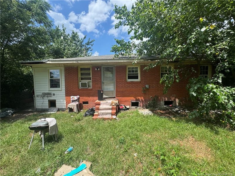 5307 Williamsburgh Dr, Fayetteville, NC 28304
