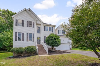 5308 Bentgrass Dr, Raleigh, NC 27610