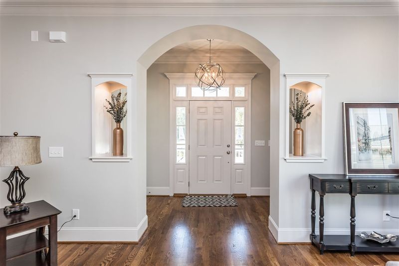 5308 Crescent Square St, Raleigh, NC 27616