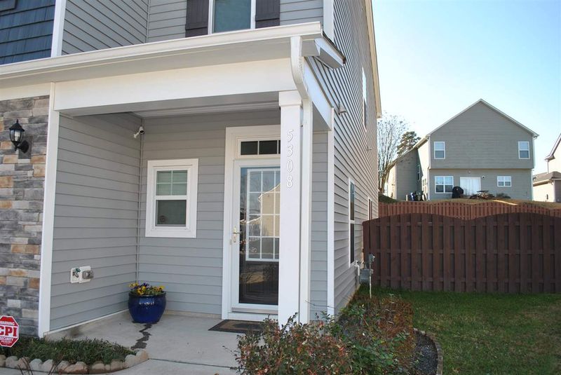 5308 Glenriver Ct, Raleigh, NC 27616
