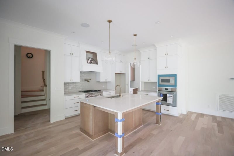 5308 Parkwood Dr, Raleigh, NC 27612