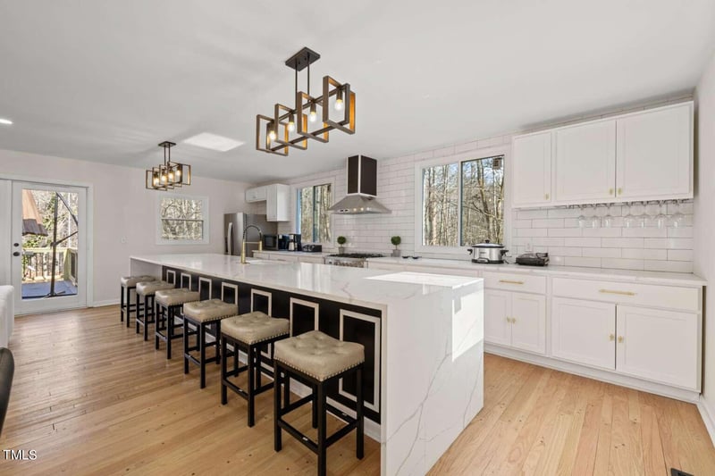 5309 Foxlair Rd, Chapel Hill, NC 27516