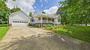 5309 Meadow Field Dr, Mebane, NC 27302