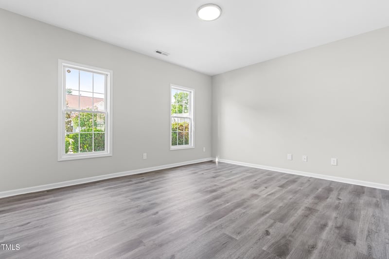 5309 Neuse Wood Dr, Raleigh, NC 27616