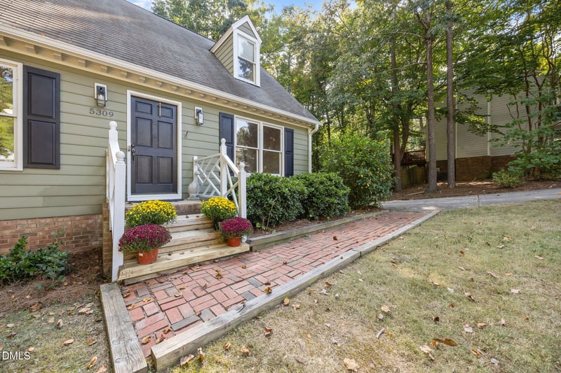 5309 Ridgeloch Pl, Raleigh, NC 27612