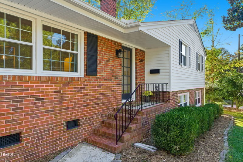 531 Cornwall Rd, Cary, NC 27511