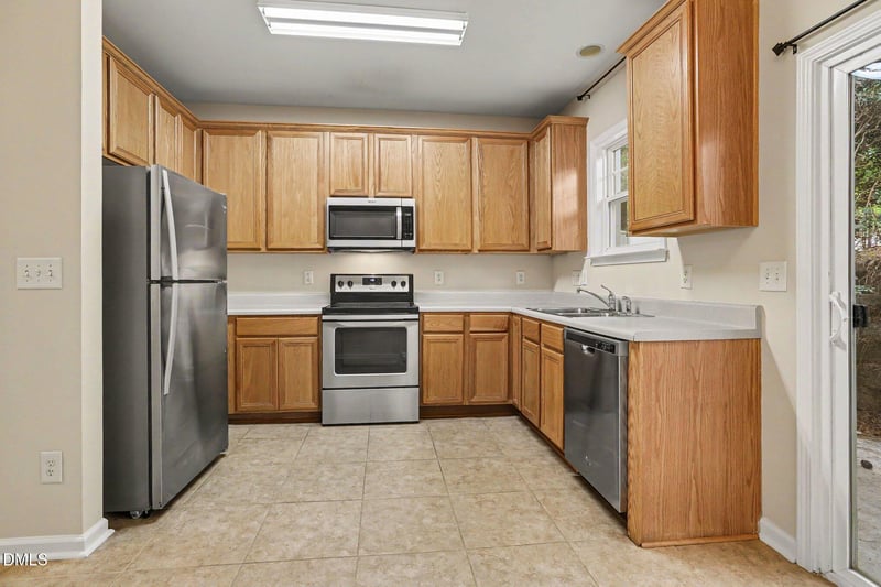 531 Elm Ave, Wake Forest, NC 27587
