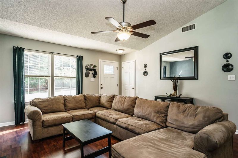 5312 Cumberland Plain Dr, Raleigh, NC 27616
