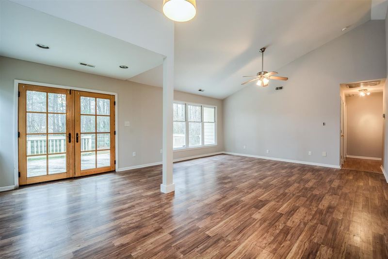 5312 Northpines Dr, Raleigh, NC 27610