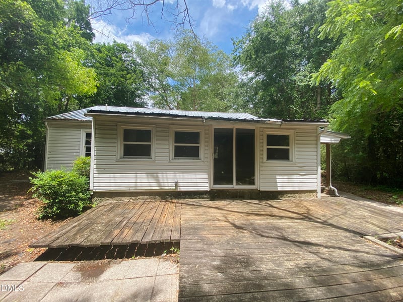 5313 Dairy Dr, Fayetteville, NC 28304