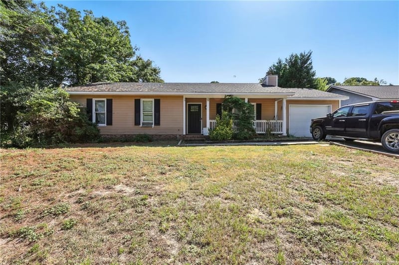 5313 Harding Dr, Hope Mills, NC 28348