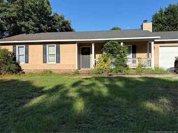 5313 Harding Dr, Hope Mills, NC 28348