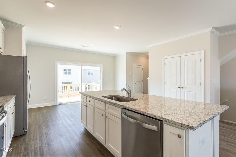 5313 River Reach Dr, Raleigh, NC 27616